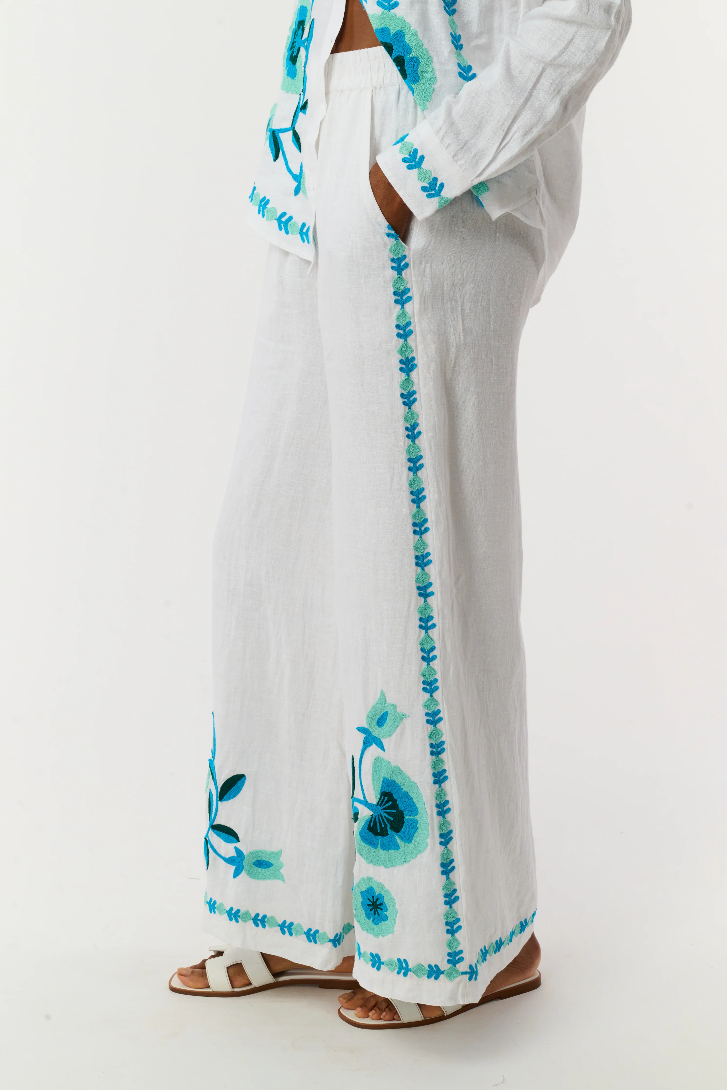 Avallon Embroidery Kaylee Pant - Image 5